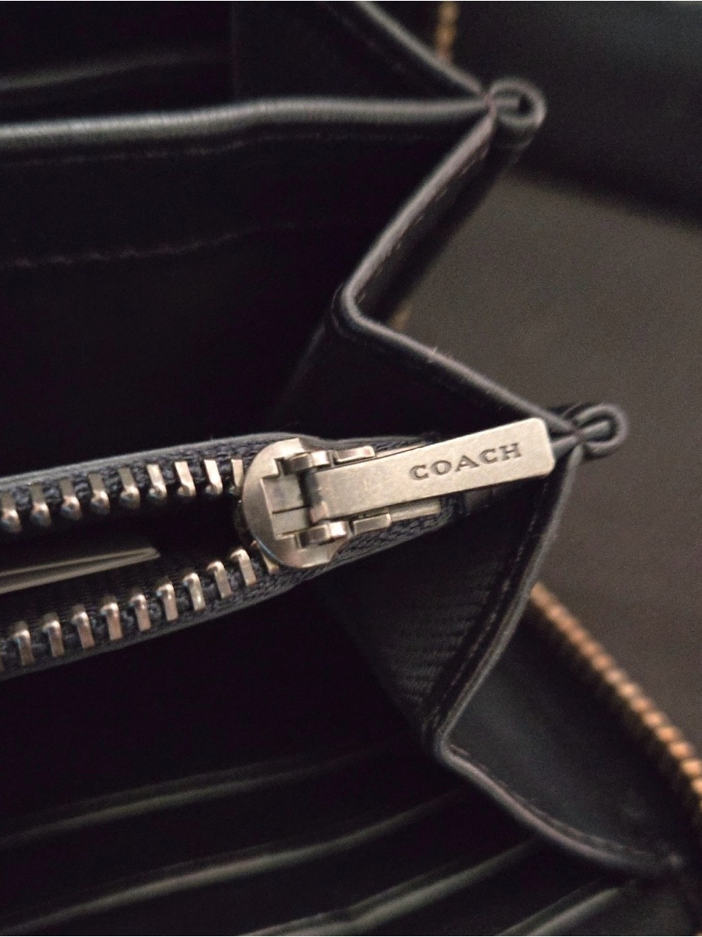 Coach Blue and Black Snake-Print Zip Around Wallet PRISTINE EUC! - Picture 6 of 6